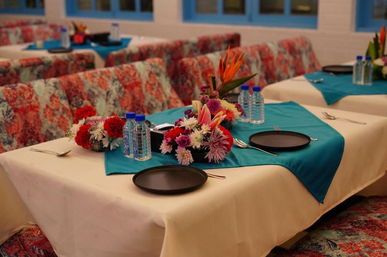 Hotel Vardhan Silvassa Buitenkant foto